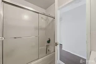 726 Harbortown Blvd, Perth Amboy, NJ 08861 - Photo 28