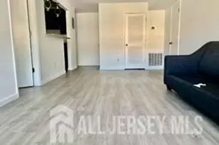 392 College Dr, Edison, NJ 08817 - Photo 2