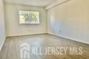 392 College Dr, Edison, NJ 08817 - Photo 8