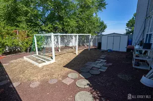 29 Major Dr, Sayreville, NJ 08872 - Photo 6