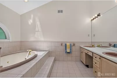14 Gallo Way, Edison, NJ 08820 - Photo 24