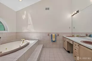 14 Gallo Way, Edison, NJ 08820 - Photo 24