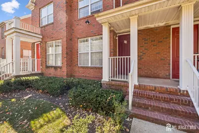 21 Park Square, Metuchen, NJ 08840 - Photo 2