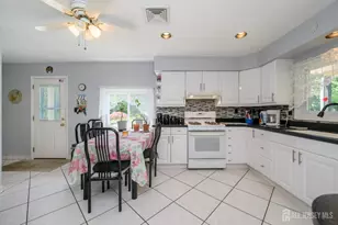 482 Stagecoach Rd, Freehold, NJ 08510 - Photo 6