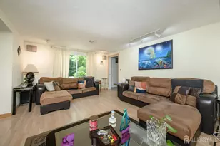 482 Stagecoach Rd, Freehold, NJ 08510 - Photo 4