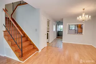 1 Orchid Ct, Edison, NJ 08820 - Photo 4