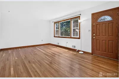 154 Tabb Avenue, Piscataway Township, NJ 08854 - Photo 2