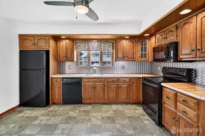 154 Tabb Avenue, Piscataway Township, NJ 08854 - Photo 8