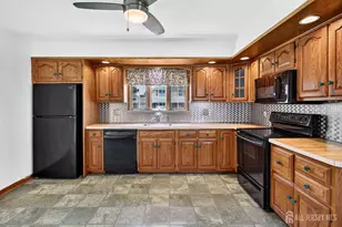 154 Tabb Ave, Piscataway Township, NJ 08854 - Photo 8