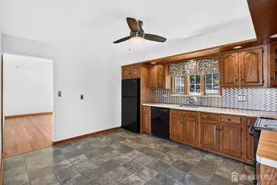 154 Tabb Avenue, Piscataway Township, NJ 08854 - Photo 6