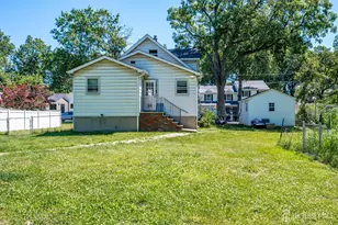 10 Jeff St, Edison, NJ 08837 - Photo 30