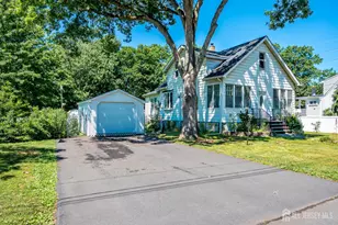 10 Jeff St, Edison, NJ 08837 - Photo 2