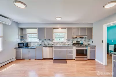 10 Jeff Street, Edison, NJ 08837 - Photo 10