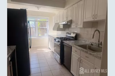 614 W 8 Th St Street, Plainfield, NJ 07060 - Photo 4