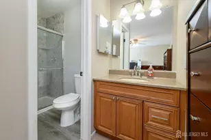 18 Holly Ct, Flemington, NJ 08822 - Photo 24
