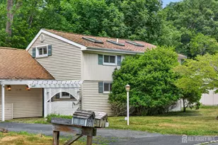 148 Woodland Rd, Piscataway Township, NJ 08854 - Photo 2