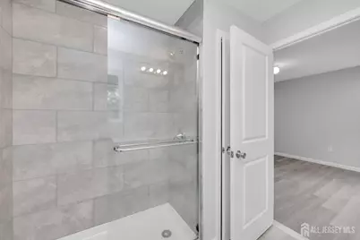 160 Hillside Avenue, Piscataway Township, NJ 08854 - Photo 12