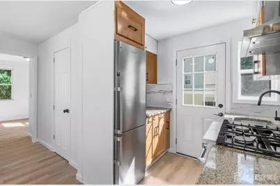 250 Brookside Avenue, Old Bridge Township, NJ 08879 - Photo 8
