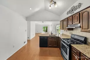 58 Beacon Pl, Robbinsville, NJ 08691 - Photo 6