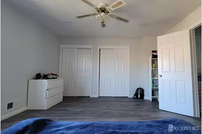 6101 N Oaks Boulevard N, North Brunswick Township, NJ 08902 - Photo 6