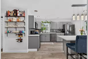 28 Wagner St, Fords, NJ 08863 - Photo 8