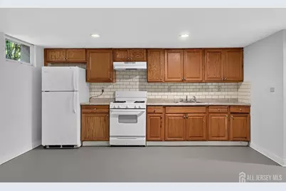 2 Oakwood Place, North Brunswick Township, NJ 08902 - Photo 24