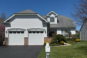 255 Spring Meadow Way, Monroe Township, NJ 08831 - Photo 2