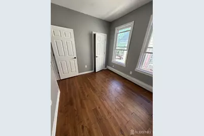 1056 Hunterdon Street #1056, Newark, NJ 07112 - Photo 10