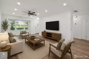 6 Plz de Las Flores, Freehold, NJ 07728 - Photo 10