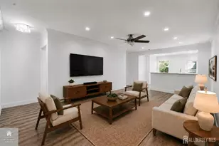 6 Plz de Las Flores, Freehold, NJ 07728 - Photo 8