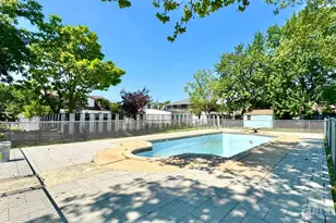19 Library Pl, Edison, NJ 08820 - Photo 24
