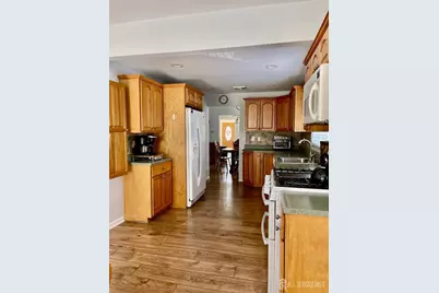 1859 W 5th Street W, Piscataway Township, NJ 08854 - Photo 18