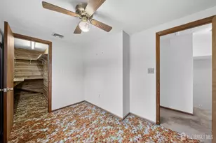 95 Pine St, Iselin, NJ 08830 - Photo 10