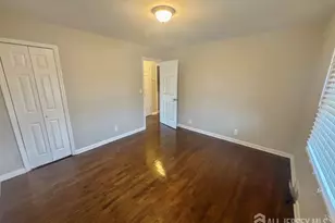 65 Oak St, Carteret, NJ 07008 - Photo 10