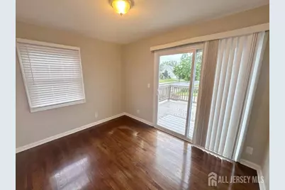 65 Oak Street, Carteret, NJ 07008 - Photo 8