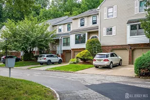 4506 Stonehedge Rd, Edison, NJ 08820 - Photo 2