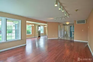 2A Bristol Ct, Monroe Township, NJ 08831 - Photo 18