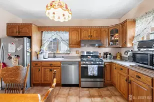 12 Linden St, Woodbridge Township, NJ 08863 - Photo 10