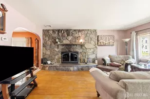 12 Linden St, Woodbridge Township, NJ 08863 - Photo 6