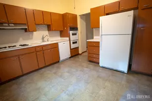 47 Inwood Dr, Milltown, NJ 08850 - Photo 8