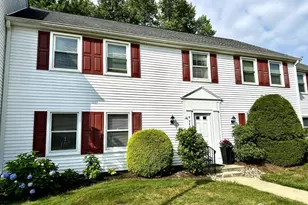 242 Marblehead Ln, Monroe Township, NJ 08831 - Photo 1