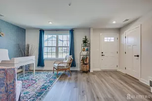 220 Anchor Wy, Aberdeen Township, NJ 07721 - Photo 10