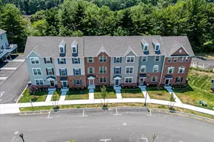 220 Anchor Wy, Aberdeen Township, NJ 07721 - Photo 4