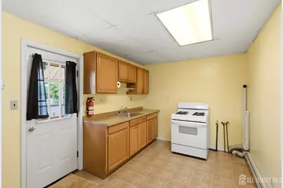275 Laurence Parkway, Old Bridge Township, NJ 08879 - Photo 16