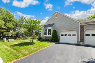 9 Melborn Dr, Monroe Township, NJ 08831 - Photo 1