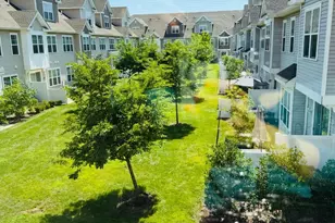 907 Greenland Square, Highland Park, NJ 08904 - Photo 12