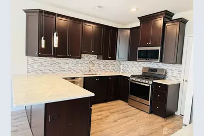 907 Greenland Square, Highland Park, NJ 08904 - Photo 18
