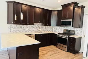 907 Greenland Square, Highland Park, NJ 08904 - Photo 18