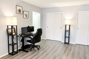 24 Woodedge Ave, Edison, NJ 08817 - Photo 4