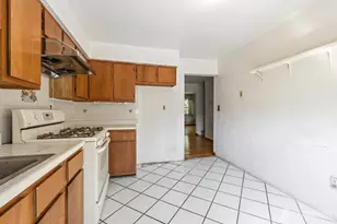 703 Merrywood Dr, Edison, NJ 08817 - Photo 16